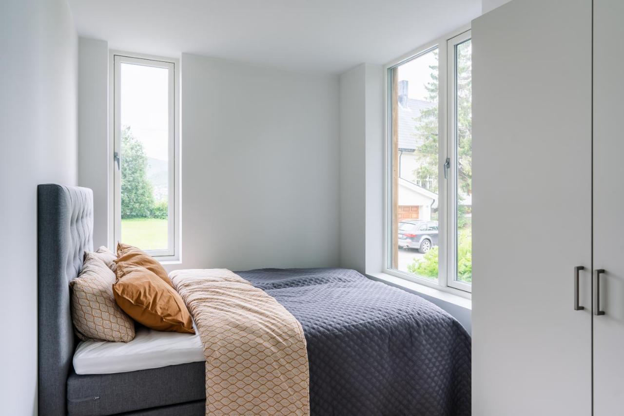 Modern Villas In Plush Town Tromso Ngoại thất bức ảnh
