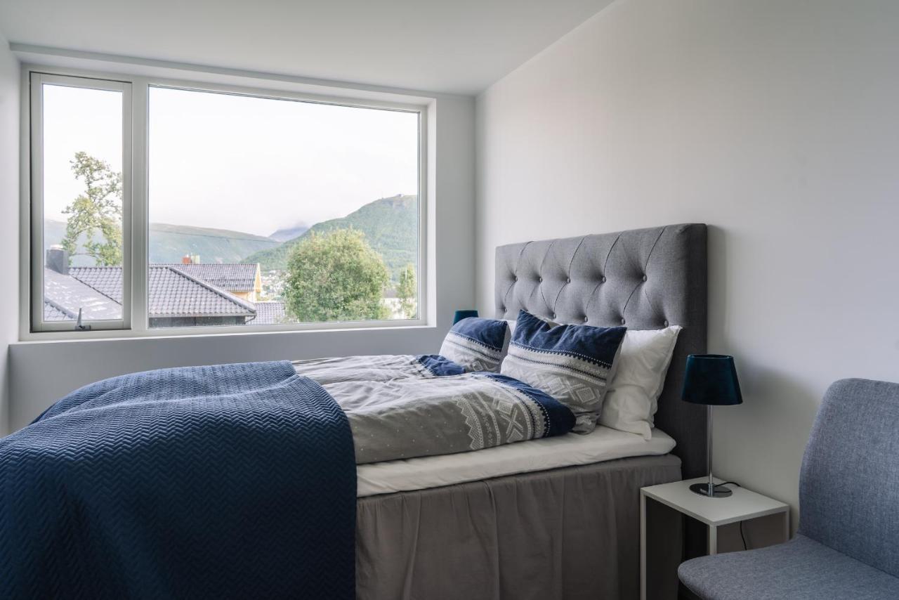 Modern Villas In Plush Town Tromso Ngoại thất bức ảnh
