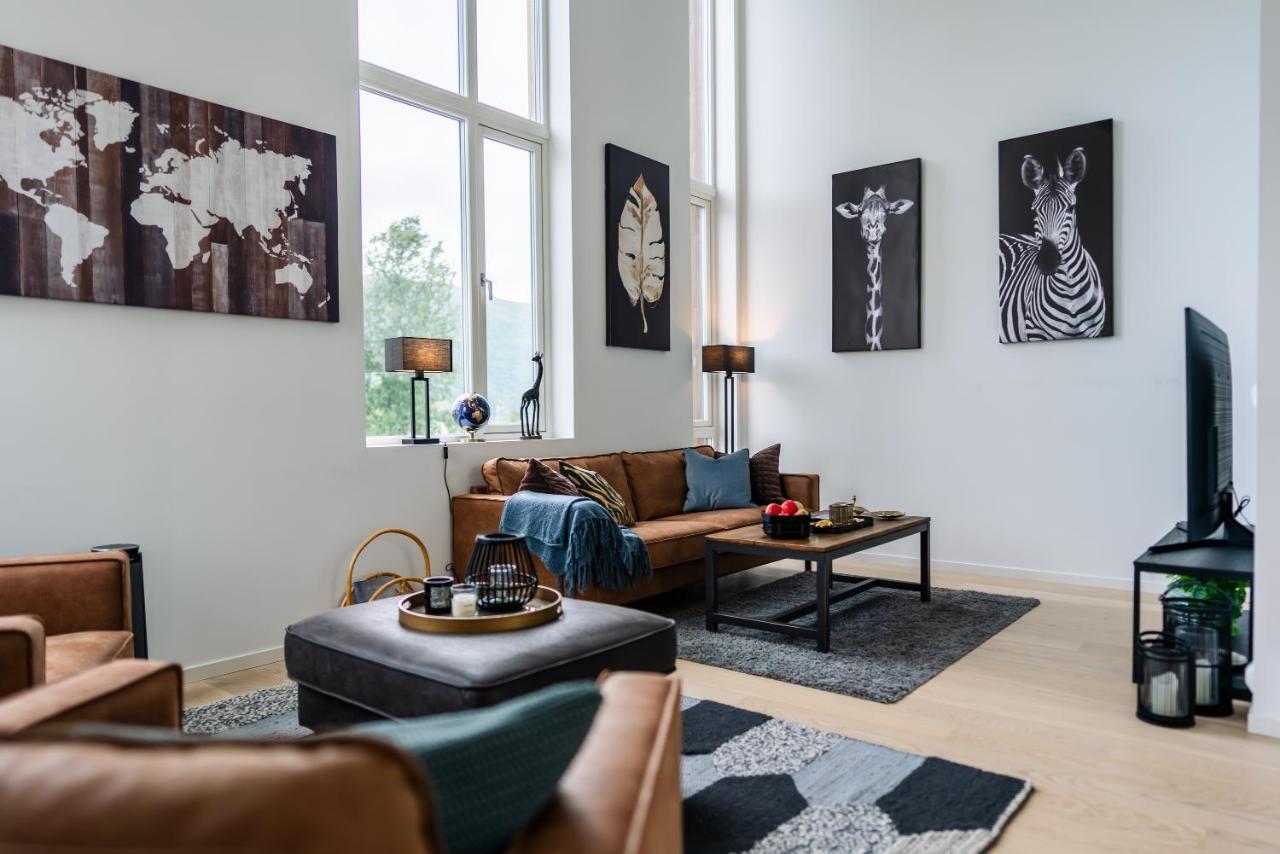 Modern Villas In Plush Town Tromso Ngoại thất bức ảnh